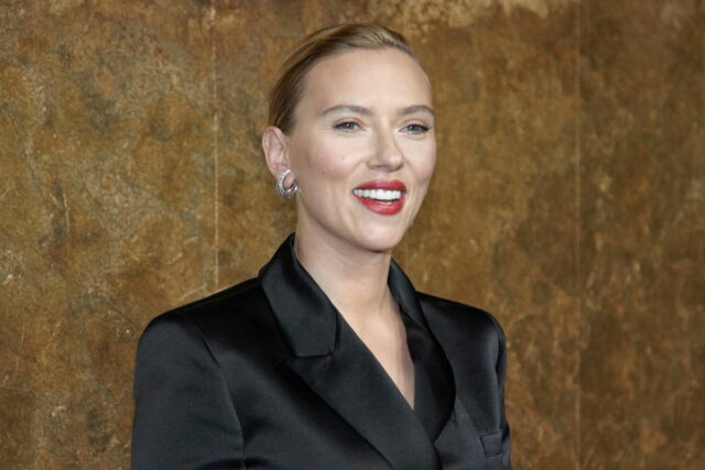 Η Scarlett Johansson σε συζητήσεις για πρωταγωνιστικό ρόλο στo «Jurassic World 4»