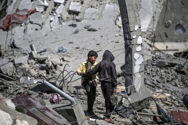 Κρανίου τόπος η Γάζα: Συγκλονιστικές εικόνες από ένα C-130 [ΒΙΝΤΕΟ]