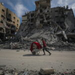 Νέο αιματοκύλισμα στη Γάζα: Το Ισραήλ σκότωσε τουλάχιστον 20 Παλαιστίνιους που περίμεναν ανθρωπιστική βοήθεια