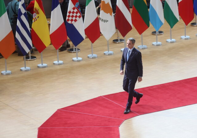 Σύνοδος Κορυφής – Μητσοτάκης: «Έκδοση ευρωομολόγου για αμυντική θωράκιση»