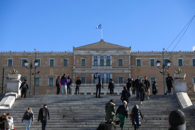 ΟΟΣΑ: Αύξηση ξένων άμεσων επενδύσεων κατά 62% στην Ελλάδα