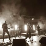 Οι Mikro μας προκαλούν στο Arch Club για μια αυθεντική συναυλιακή βραδιά