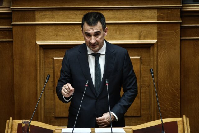 Αλ. Χαρίτσης: «Ο κ. Μητσοτάκης οφείλει να έρθει στη Βουλή και να απολογηθεί για την απόπειρα συγκάλυψης του εγκλήματος των Τεμπών»