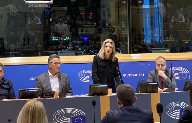 Η Μαρία Καρυστιανού μίλησε στο Ευρωκοινοβούλιο για τα Τέμπη και ήταν συγκλονιστική