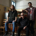 «Don’t Ever Leave»: Ακούστε το soundtrack της νέας δραματικής σειράς της ΕΡΤ, «Η Παραλία» [ΒΙΝΤΕΟ]