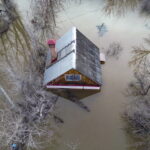 Πλημμύρες στη Ρωσία: Οι αρχές καλούν τους κατοίκους να εγκαταλείψουν τα σπίτια τους