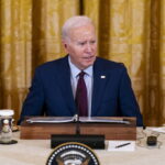 Σε «προεκλογικά κέφια» ο Τζο Μπάιντεν: Διαγράφει φοιτητικό χρέος ύψους 7,4 δισ. δολαρίων