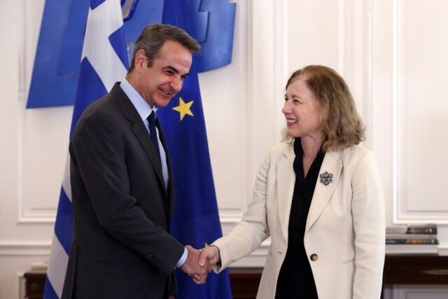 Κυρ. Μητσοτάκης: Συνάντηση με την αντιπρόεδρο της ευρωπαϊκής επιτροπής Βιέρα Γιούροβα