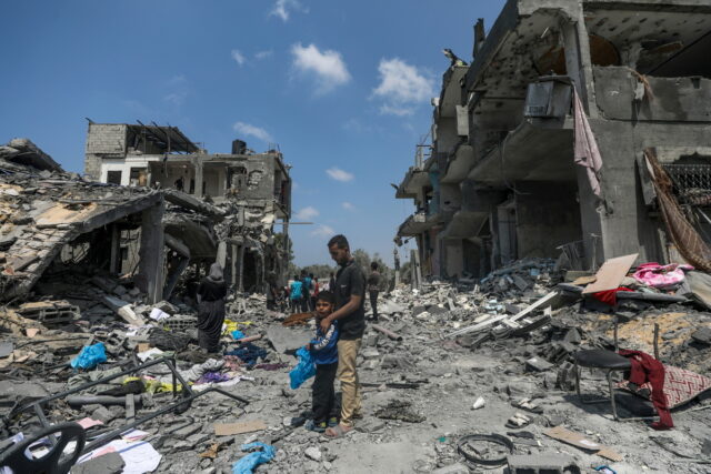 Γάζα: Τουλάχιστον 33.899 Παλαιστίνιοι έχουν σκοτωθεί σε ισραηλινά πλήγματα
