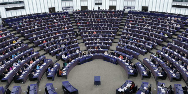 Ευρωεκλογές 2024: Οι συσχετισμοί των πολιτικών δυνάμεων στο Ευρωκοινοβούλιο και το «παζάρι» για τις κορυφαίες θέσεις