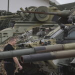 Ο ρωσικός στρατός προχωράει στην ανατολική Ουκρανία