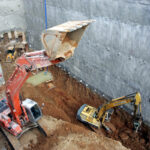 Κυψέλη: Εντοπίστηκε οβίδα σε πλατεία κατά τη διάρκεια εργασιών του Μετρό