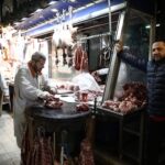 Πάσχα: «Μάχη» για την τιμή του οβελία, μειωμένες 30% οι παραγγελίες