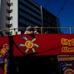 Ατύχημα με τουριστικό λεωφορείο στην Πανεπιστημίου – Έξι τραυματίες