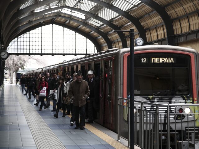 ΣΤΑΣΥ: Πρόστιμο στον ανάδοχο αναβάθμισης συρμών της Γραμμής 1