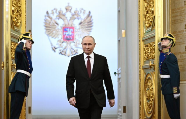 Ο Βλαντίμιρ Πούτιν ορκίστηκε για πέμπτη θητεία στην προεδρία της Ρωσίας