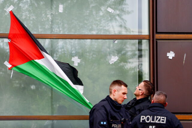 Γερμανία: Επιστολή καθηγητών υπέρ των φοιτητών που πραγματοποίησαν καταλήψεις κατά του πολέμου του Ισραήλ στη Γάζα