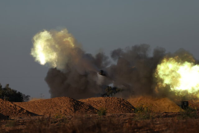 Γάζα: Ασταμάτητοι ισραηλινοί βομβαρδισμοί στη Ράφα