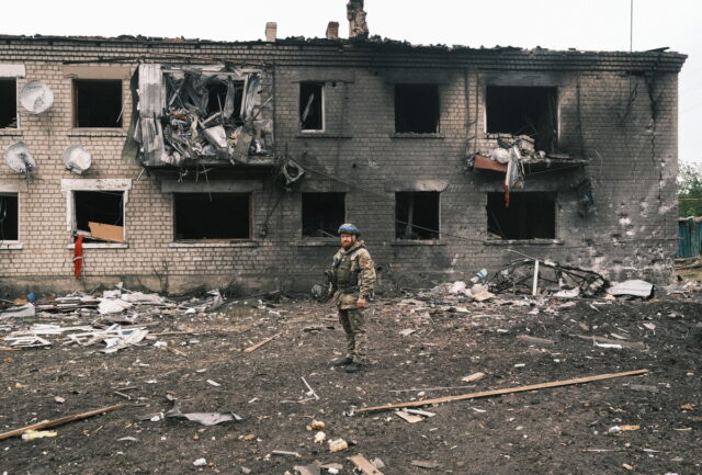Ουκρανία: Η Ρωσία αυξάνει τις δυνάμεις της κοντά στο βόρειο τμήμα του Χαρκόβου