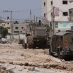 Δυτική Όχθη: Ισραηλινές δυνάμεις στοχοθέτησαν ασθενοφόρα στη Τζενίν – Παλαιστίνιος δημοσιογράφος πυροβολήθηκε από «αδέσποτη σφαίρα»