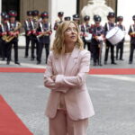 Ιταλία: Η Μελόνι βρίσκει «ενδιαφέρουσα» την πορεία της Λεπέν