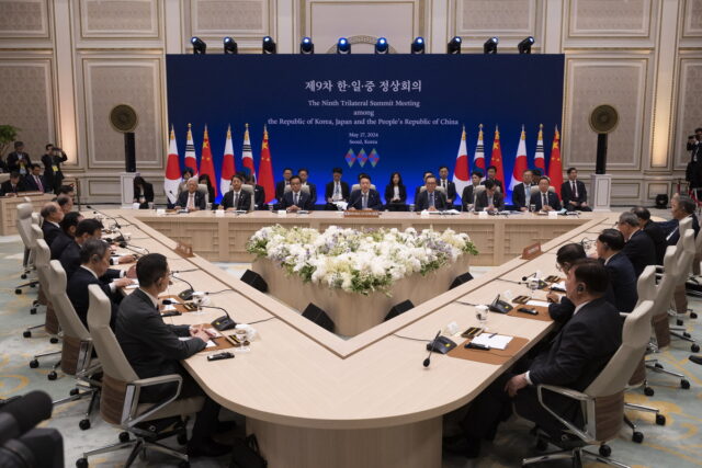 Βόρεια Κορέα: Kαταδικάζει τη συζήτηση για αποπυρηνικοποίηση της Κορεατικής Χερσονήσου