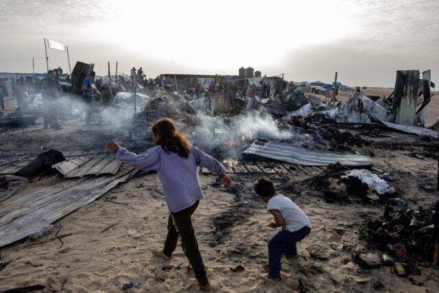 Γάζα: Ισραηλινά τανκς στο κέντρο της Ράφα, παρά την κατακραυγή για τη σφαγή αμάχων