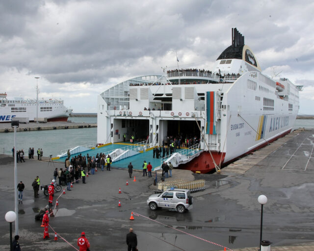 Mηχανική βλάβη σε πλοίο στην Ηγουμενίτσα