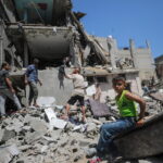 Πόλεμος στη Γάζα: Πολύνεκροι ισραηλινοί βαμβαρδισμοί σε προσφυγικούς καταυλισμούς