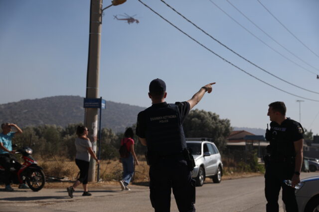 Πυρκαγιές στον Κόκκινο Μύλο και στο Μενίδι