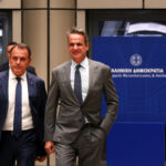 Επίσκεψη του πρωθυπουργού στο Υπουργείο Μετανάστευσης και Ασύλου: «Έχουμε πολλή δουλειά να κάνουμε»