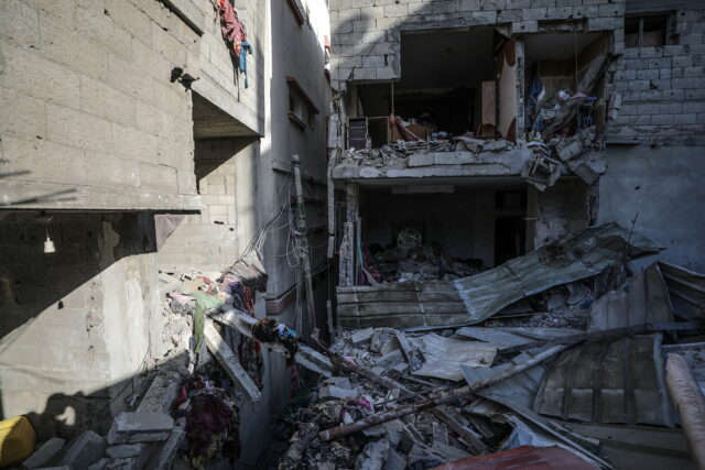 Πολύνεκρες ισραηλινές επιδρομές στη Γάζα, ενώ εντείνονται οι φόβοι για νέα κλιμάκωση στον Λίβανο