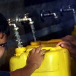 Πόλεμος στη Γάζα: Η απόγνωση των κατοίκων μπροστά στην έλλειψη νερού