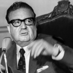 Στις 26 Ιουνίου του 1908 γεννιέται ο Σαλβαδόρ Αλιέντε