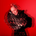 «Κάτι Καίγεται» με τη Νατάσσα Μποφίλιου στο Δημοτικό Θέατρο Λυκαβηττού