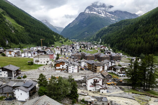 Νεκροί και αγνοούμενοι από τις πλημμύρες στην Ελβετία