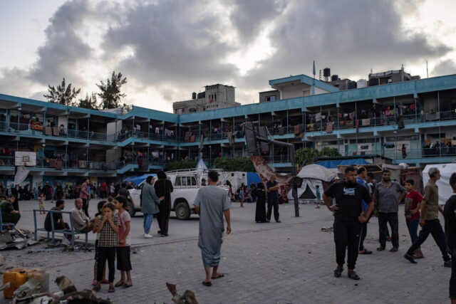 Νέα θηριωδία στη Γάζα: 29 νεκροί σε νέο βομβαρδισμό σχολείου [ΒΙΝΤΕΟ]