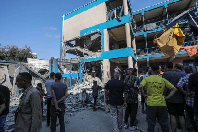 Πόλεμος στη Γάζα: Τουλάχιστον 15 νεκροί σε νέο βομβαρδισμό σχολείου