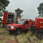Εύβοια: Νεκρός πυροσβέστης και ένας τραυματίας από ανατροπή οχήματος