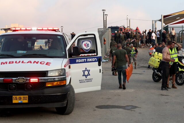 Το Ισραήλ λέει πως θα ανταποδώσει «σκληρά» τον πολύνεκρο βομβαρδισμό σε χωριό του Γκολάν