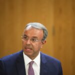 Χρ. Σταϊκούρας σε γυναίκες εργαζομένων της ΛΑΡΚΟ: «Κάθεστε και πληρώνεστε, από Δευτέρα είστε απολυμένοι»