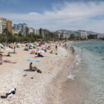 Αττική: Οι παραλίες που είναι ακατάλληλες για κολύμπι