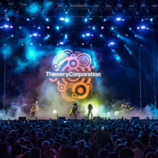 Thievery Corporation & Black Pumas: 40 clicks από το πιο γκρουβάτο πάρτυ του καλοκαιριού