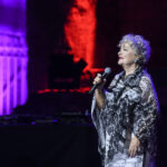 Η Τάνια Τσανακλίδου για δυο παραστάσεις στο θέατρο Παλλάς