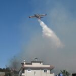 Φωτιά στο Κορωπί – Επιχειρούν και εναέρια μέσα