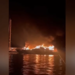 Φωτιά στη Μαρίνα Ζέας: Καταστράφηκαν τρία πολυτελή γιοτ