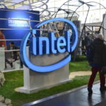 Intel: Προχωρά σε απολύσεις χιλιάδων εργαζομένων
