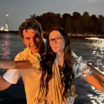 H Ντέμι Μουρ με τον Παπακαλιάτη στους Παξούς