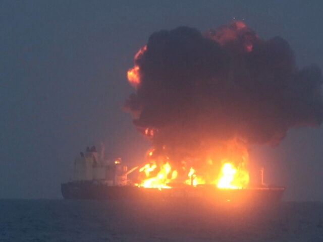 Επίθεση σε τάνκερ ελληνικών συμφερόντων στα Στενά του Ορμούζ