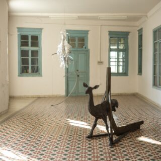 +ΘΛΙΨΙΣ: Η τέχνη ως προσκυνητής στην Τήνο